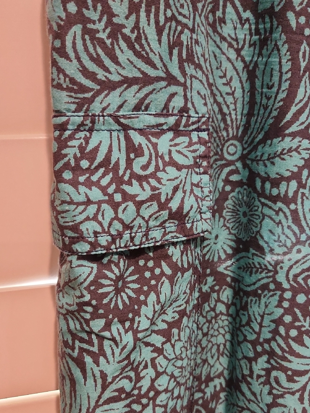 Sundance Cotton Pants, Size MED - Picture 2 of 5